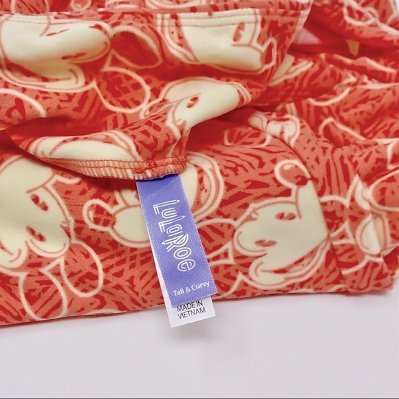 LuLaRoe Disney Collection Mickey Mouse Tall & Curvy Leggings - Picture 3 of 8